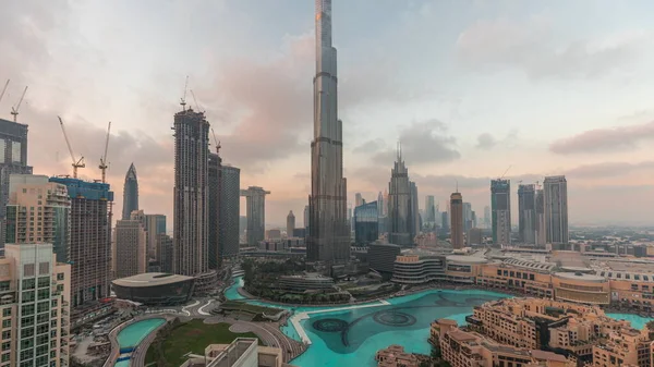 Wolkenkrabbers Stijgen Boven Dubai Centrum Van Dag Tot Nacht Transitie — Stockfoto