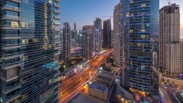 Dubai Marina Jbr Hava Sahasının Panoramik Görüntüsü Günden Geceye Geçiş — Stok fotoğraf