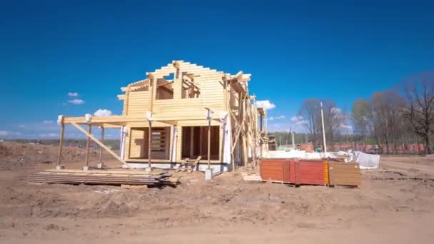Wooden House Cottage Construction Timelapse Hyperlapse Blue Sky Background — Stock Video