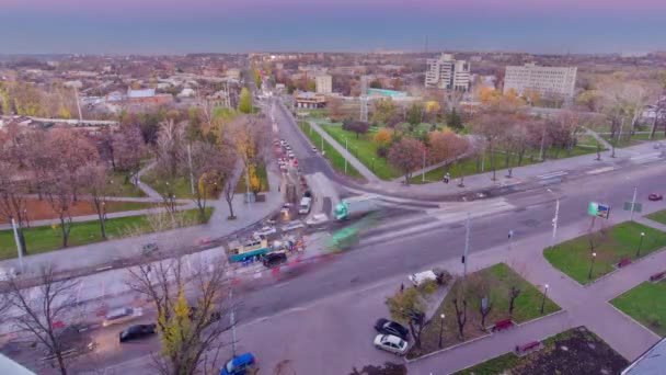 Straßenkreuzung Mit Rekonstruierten Straßenbahngleisen Tag Nacht Übergangszeit Charkiw Stadt Von — Stockvideo