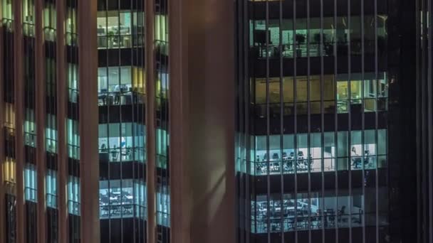 Παράθυρα Φώτα Σύγχρονα Κτίρια Γραφείων Timelapse Νύχτα Πολυόροφοι Ουρανοξύστες Φωτισμένους — Αρχείο Βίντεο