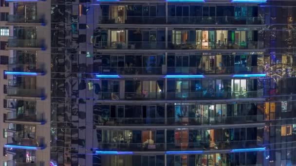 Вікна Багатоквартирних Будинків Нічний Час Світло Вікон Будинків Вечірній Пейзаж — стокове відео
