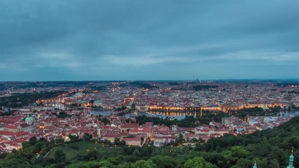 Удивительная Панорамная Панорама Дня Ночи Открывающаяся Петринской Обсерватории Чехии Куди — стоковое видео