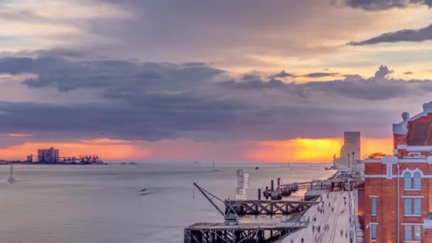 Sunset Panoramic View Padrao Dos Descobrimentos Monument Discoveries Timelapse Famous — Video