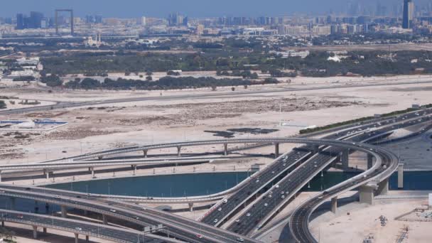 Aerial Top View Busy Traffic Dubai Highway Urban Modern Transportration — Vídeo de stock