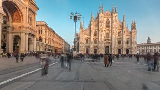 Panorama Met Milaan Kathedraal Vittorio Emanuele Galerij Timelapse Tijdens Zonsondergang — Stockvideo
