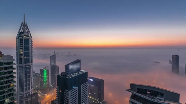 Sällsynta Tidiga Morgon Vinter Dimma Ovanför Dubai Marina Skyline Och — Stockfoto