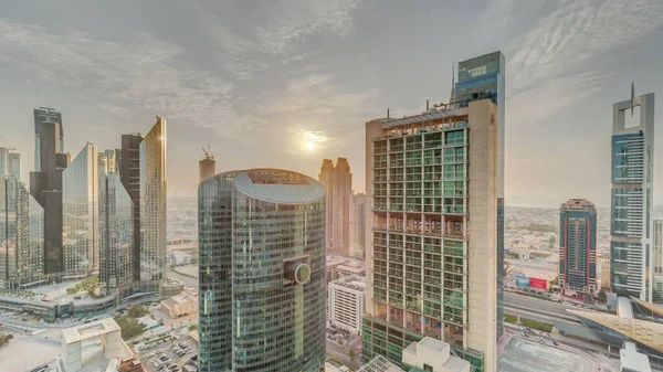 Закат Над Небоскребами Международного Финансового Центра Дубая Панорамный Вид Облачным — стоковое фото