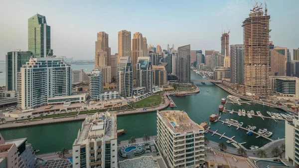 Panorama Showing Dubai Marina Several Boat Yachts Parked Harbor Skyscrapers — Fotografia de Stock