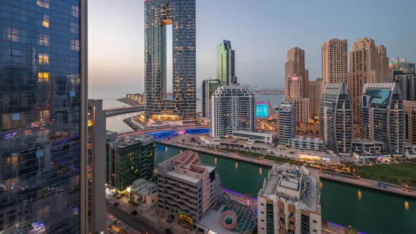 Dubai Marina Skyskrapor Och Jbr Distrikt Efter Solnedgången Med Upplysta — Stockfoto