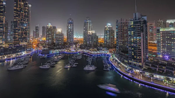 Panorama Showing Luxury Yacht Bay City Aerial Night Dubai Marina — Fotografia de Stock