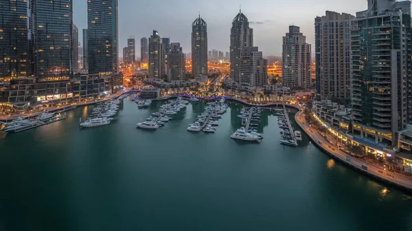 Розкішна Яхтова Бухта Місті Повітряної Ночі Денного Переходу Дубай Марина — стокове фото