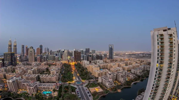 Panorama Mit Wolkenkratzern Barsha Heights Distrikt Und Flachbauten Greens Distrikt — Stockfoto