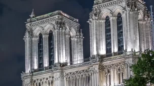 Vista Nocturna Notre Dame Paris Iluminado Parte Superior Timelapse Francia — Vídeos de Stock