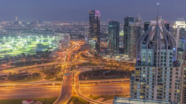 Огромный Перекрёсток Между Районом Jlt Пристанью Дубая Пересеченный Воздушной Ночью — стоковое фото