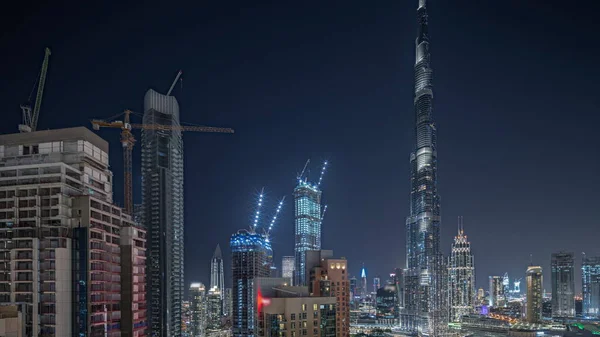 Панорама Показує Повітряну Міську Ніч Освітленою Архітектурою Дубая Центрі Міста — стокове фото