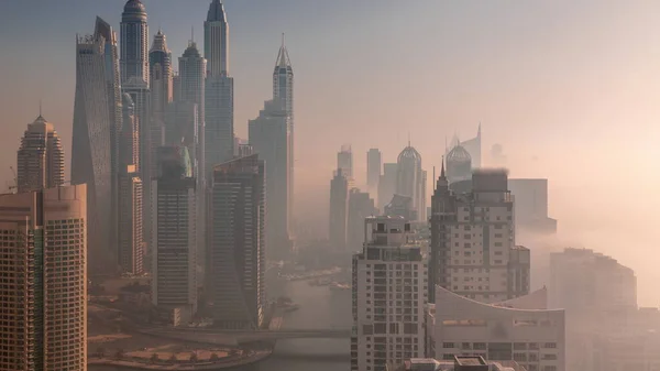 Blick Auf Verschiedene Wolkenkratzer Höchsten Wohnblock Dubai Marina Bei Sonnenaufgang — Stockfoto