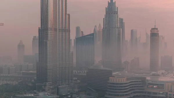 Légi Kilátás Dubai Város Kora Reggel Köd Éjjel Nappal Átmenet — Stock Fotó