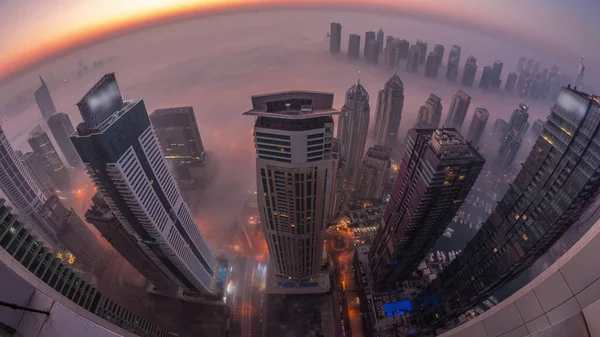 Рідкісні Ранкові Зимові Тумани Під Час Сходу Сонця Над Дубай — стокове фото