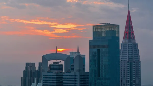Закат Над Финансовым Центром Дубая Роскошными Небоскребами Дубай Объединенные Арабские — стоковое фото