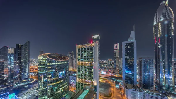 Dubai Uluslararası Finans Merkezi Gökdelenleri Hava Gecesi Karayolu Üzerinde Trafik — Stok fotoğraf