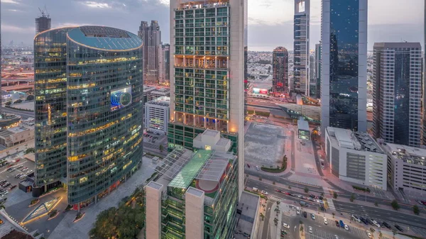 Διεθνές Χρηματοπιστωτικό Κέντρο Του Ντουμπάι Ουρανοξύστες Εναέρια Μέρα Νύχτα Μετάβαση — Φωτογραφία Αρχείου