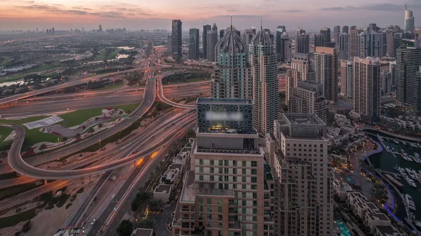 Dubai Marina Jlt Illuminated Skyscrapers Sheikh Zayed Road Traffic Big — Stockfoto