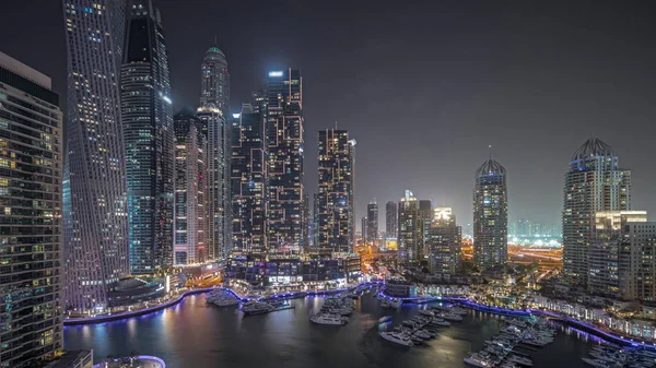 Панорама Показує Найвищі Хмарочоси Яхти Дубая Повітряну Ніч Гавані Погляд — стокове фото
