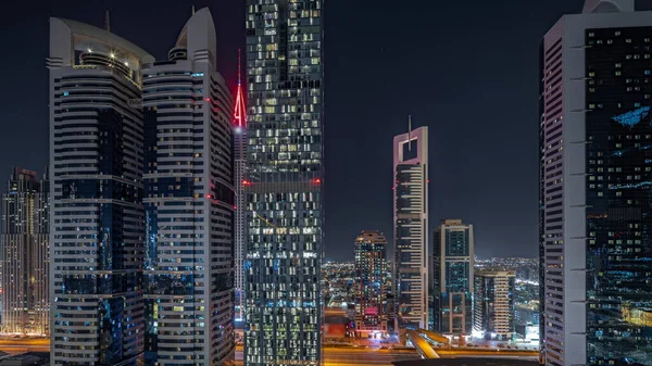Панорама Показує Повітряний Вид Міжнародний Фінансовий Район Дубай Багатьма Освітленими — стокове фото