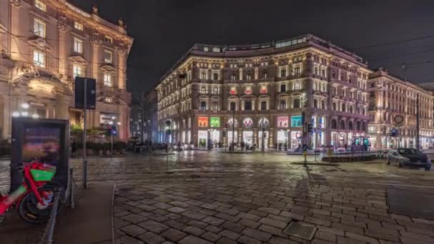 Panorama Das Den Nächtlichen Zeitraffer Auf Dem Cordusio Square Zeigt — Stockvideo