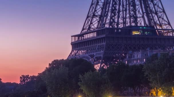 Ейфелева Вежа Річка Сени Вночі Дня Переходу Часу Сходу Сонця — стокове відео