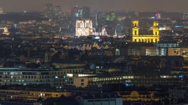 Воздушная Панорама Над Крышами Домов Ночное Время Парижа Вид Сверху — стоковое видео