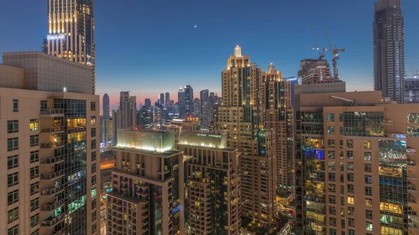 Ουρανοξύστες Του Ντουμπάι Χρυσό Ουρανό Πάνω Από Την Επιχειρηματική Περιοχή — Φωτογραφία Αρχείου