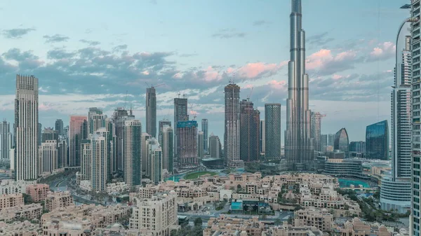 Дубай Центрі Міста Ранковий Темпес Найвищими Хмарочосами Іншими Освітленими Вежами — стокове фото