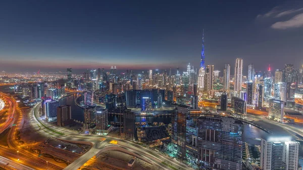 Skyline Panorámico Con Arquitectura Moderna Dubai Bahía Negocios Torres Del —  Fotos de Stock