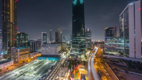 Tüm Gece Boyunca Dubai Uluslararası Finans Bölgesi Panoramik Ofis Kulelerinin — Stok fotoğraf
