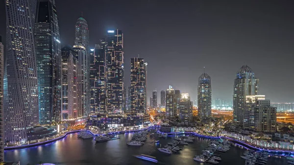 Panoráma Mutatja Dubai Kikötő Legmagasabb Felhőkarcolók Jachtok Kikötő Légi Éjszakai — Stock Fotó