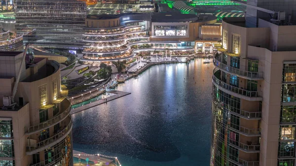 Dubai Éneklő Szökőkutak Sétáló Terület Körül Légi Éjszakai Kilátás Között — Stock Fotó