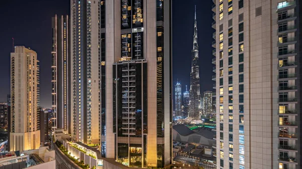 Panorama Dubai Şehir Merkezindeki Uzun Gökdelenleri Gösteriyor Bulvarda Alışveriş Merkezinin — Stok fotoğraf
