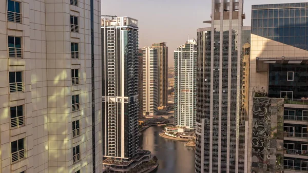 Magas Lakóépületek Jlt Körzet Légi Reggeli Időeltolódásánál Napkeltekor Dubai Multi — Stock Fotó