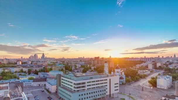 Flygfoto Över Moskva Solnedgången Timelapse Från Taket Skyskrapor Kremls Torn — Stockvideo