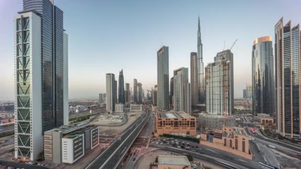 Dubai Şehir Merkezinin Havadan Panoramik Görüntüsü Günbekten Geceye Geçiş Zamanına — Stok video