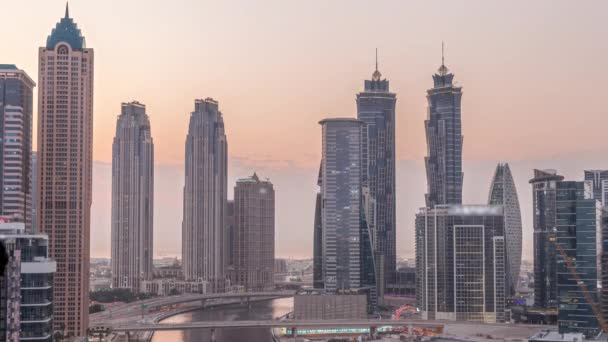 Міський Пейзаж Хмарочосами Дубайської Ділової Бухти Водного Каналу Денним Нічним — стокове відео