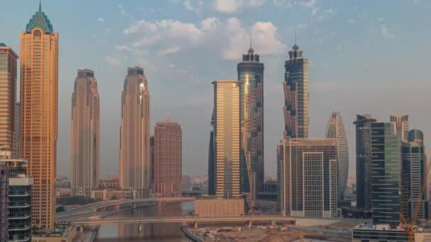 Paisaje Urbano Con Rascacielos Dubai Business Bay Canal Agua Aérea — Vídeos de Stock