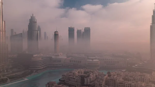 Hava Manzaralı Sis Dubai Uluslararası Finans Merkezi Bölgesini Kapladı Gündoğumunda — Stok fotoğraf