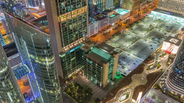 Вид Сверху Высотные Здания Улице Шейх Зайед Огромную Парковку Дубае — стоковое фото
