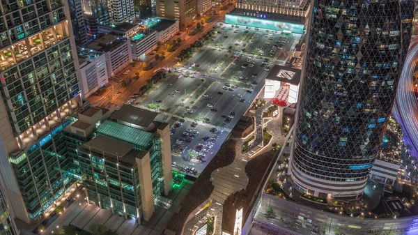 Skyline Utsikt Över Stor Parkeringsplats Omgiven Höghus Sheikh Zayed Road — Stockfoto