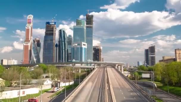 Moderne Wolkenkratzer International Business Center City Bei Bewölktem Tag Mit — Stockvideo