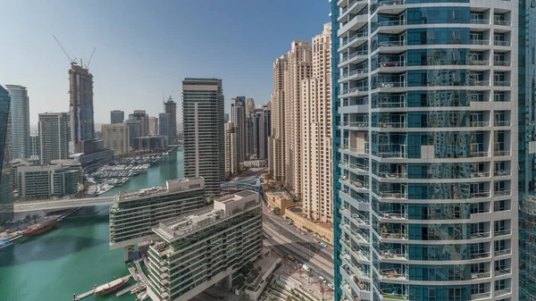Panorama Met Uitzicht Vanuit Lucht Dubai Jachthaven Wolkenkrabbers Rond Kanaal — Stockfoto