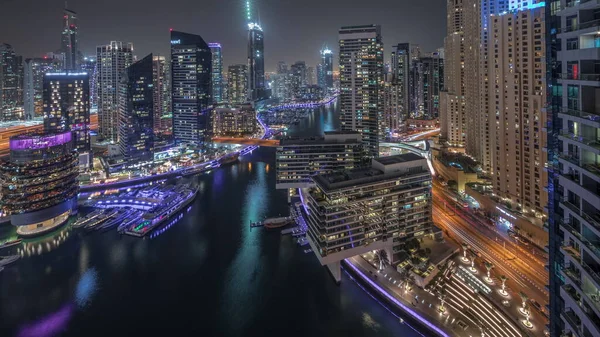 Panorama Que Muestra Vista Aérea Puerto Deportivo Dubai Rascacielos Iluminados —  Fotos de Stock